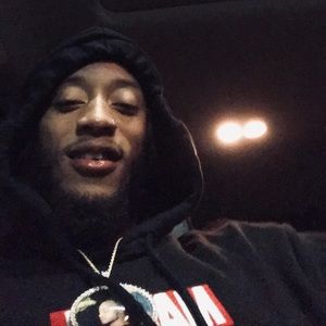 Meet your Posher, Mani